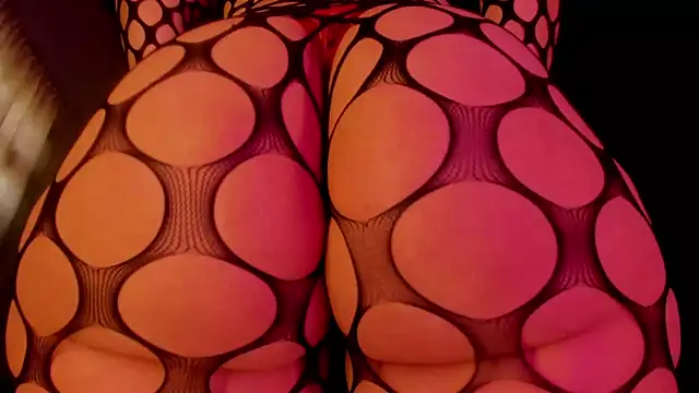 Gabby Haze online show from December 15, 2025, 6:01 pm