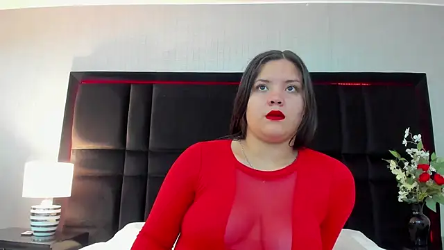 NahiaMonet online show from October 18, 2025, 3:20 am