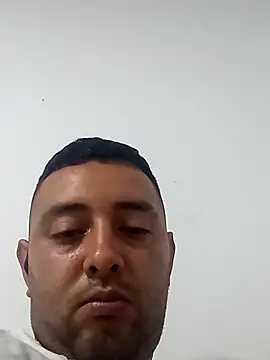 angelitocalientico online show from October 6, 2025, 2:47 pm