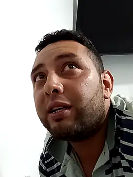 angelitocalientico online show from October 23, 2025, 2:44 am