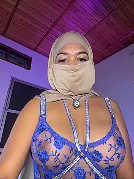 Snapshot of Yuli_arabic chatting on June 21, 2026, 8:11 pm Yuli arabic online show from June 21, 2026, 8:11 pm