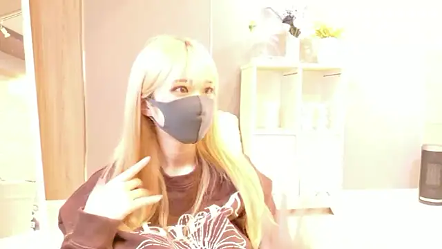 Una chan  online show from October 22, 2025, 12:00 am