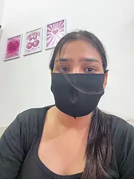 Sex Queen aaraya online show from June 6, 2026, 12:32 pm