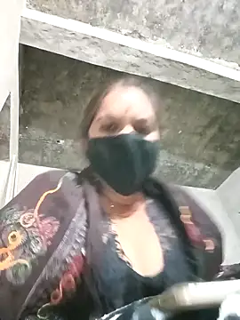 suhani sharmj online show from December 18, 2025, 10:49 pm