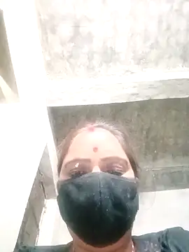 suhani sharmj online show from February 15, 2026, 3:42 pm