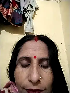 Snapshot of Hot_liya54 chatting on December 17, 2025, 7:25 am Hot liya54 online show from December 17, 2025, 7:25 am