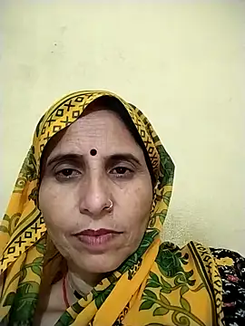 Snapshot of Hot_liya54 chatting on February 11, 2026, 5:45 am Hot liya54 online show from February 11, 2026, 5:45 am