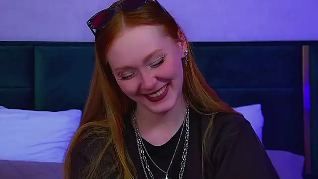 Snapshot of AgataFoxley chatting on June 3, 2026, 6:35 pm AgataFoxley online show from June 3, 2026, 6:35 pm