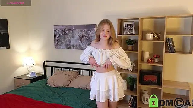 Sue Sanders online show from December 5, 2025, 8:23 am