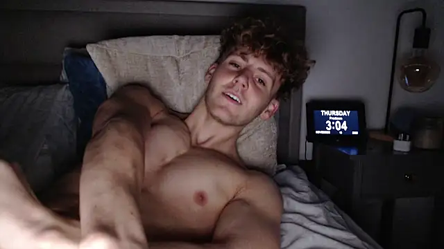 DominantAlex18 online show from November 13, 2025, 3:05 am