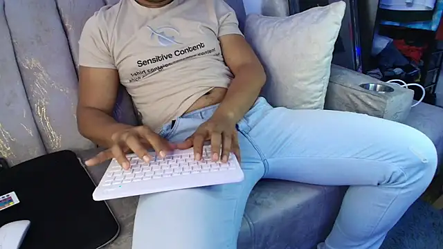 Misterjhons2 online show from September 12, 2025, 3:45 pm