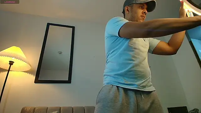 Misterjhons2 online show from September 30, 2025, 4:56 pm