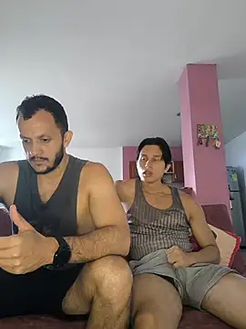 TeddyBear 07 online show from November 18, 2025, 1:04 pm