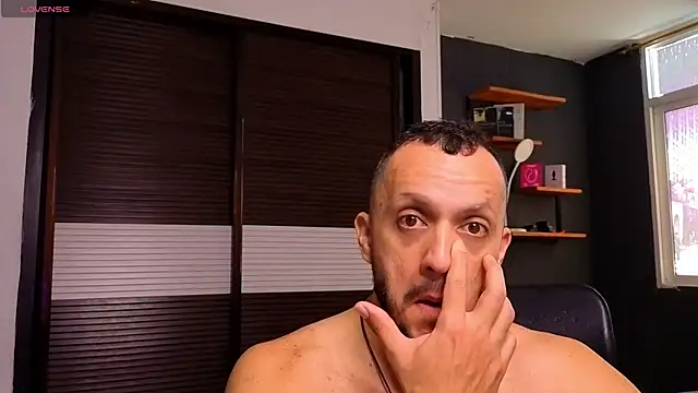 Snapshot of TeddyBear_07 chatting on May 26, 2026, 12:01 pm TeddyBear 07 online show from May 26, 2026, 12:01 pm