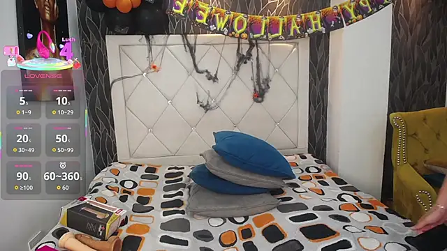 Snapshot of Cady_Hot chatting on October 28, 2025, 8:51 am Cady Hot online show from October 28, 2025, 8:51 am