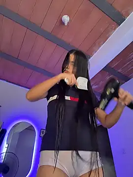 Ashley and Zoe online show from November 29, 2025, 4:32 pm