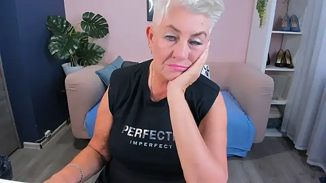 HotandMature online show from September 16, 2025, 8:26 am