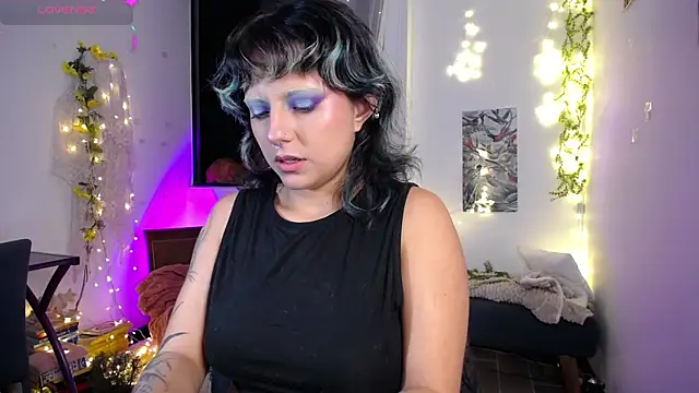 AlmaNanax online show from May 6, 2026, 8:08 am