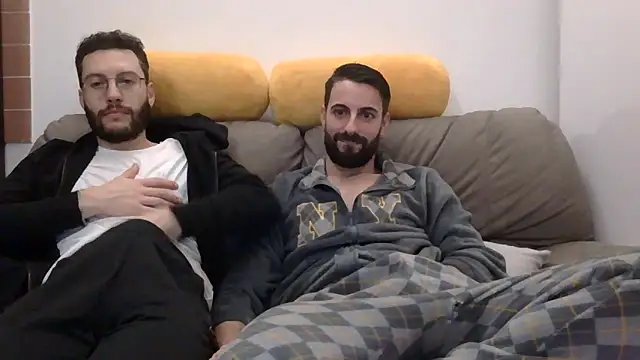 Amicisegreti online show from March 6, 2026, 9:55 pm