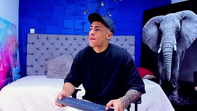 adrian ray online show from September 13, 2025, 11:43 am