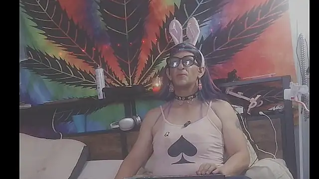 mistismoker online show from April 15, 2026, 3:13 am