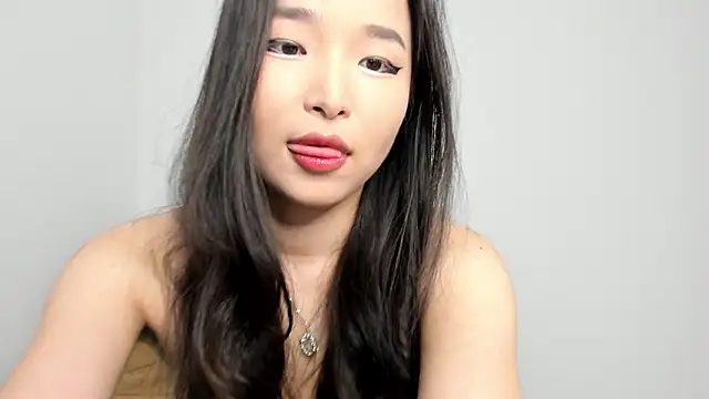 Soyun Mia online show from February 17, 2026, 1:29 pm