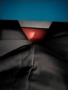 Thanhk77777 online show from October 13, 2025, 10:37 am