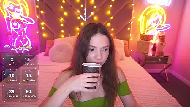 MirielleNymph online show from January 6, 2026, 1:48 pm