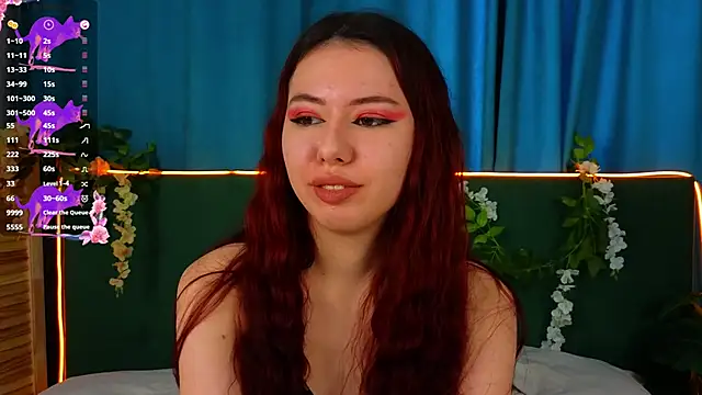 JenniferGlover online show from November 22, 2025, 7:07 am