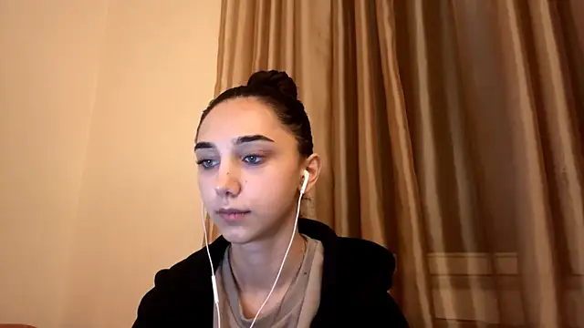 LinaMour online show from October 4, 2025, 10:08 pm