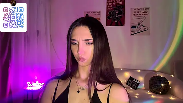 LinaMour online show from March 16, 2026, 10:25 pm