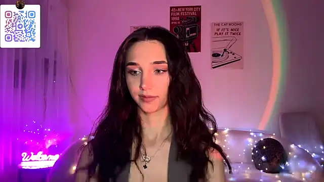 LinaMour online show from March 29, 2026, 10:43 pm