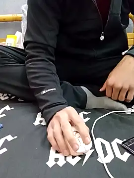 yazinyazin1 online show from December 20, 2025, 5:58 am