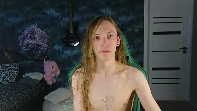 Snapshot of artass2 chatting on June 14, 2026, 1:47 am artass2 online show from June 14, 2026, 1:47 am