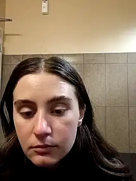 freakylittlebitch69 online show from September 21, 2025, 3:13 pm