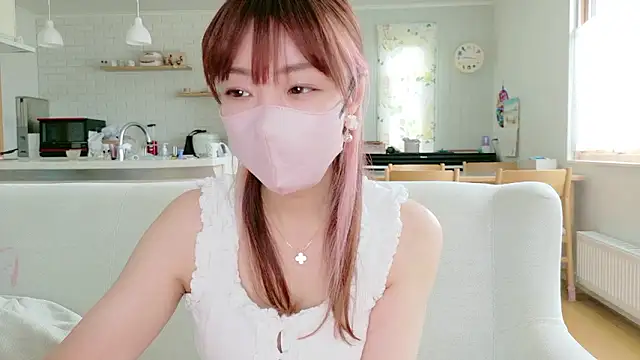 SUZU 1201 online show from May 19, 2026, 12:16 am