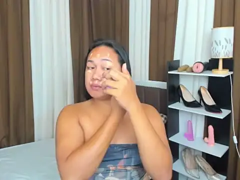 TsUncutKaren online show from September 22, 2025, 4:31 pm