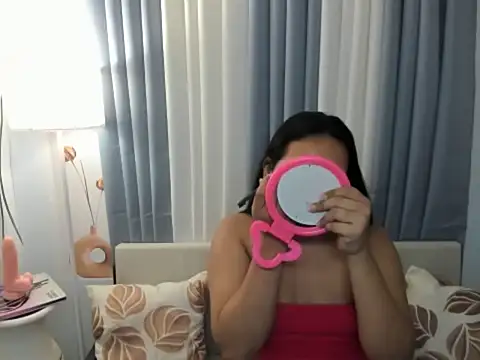 TsUncutKaren online show from November 8, 2025, 4:40 pm