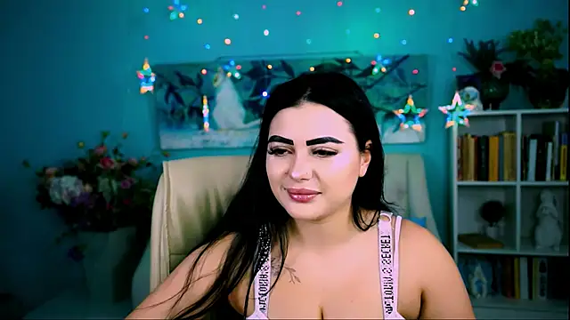 NaomiWilsons online show from September 28, 2025, 8:52 am