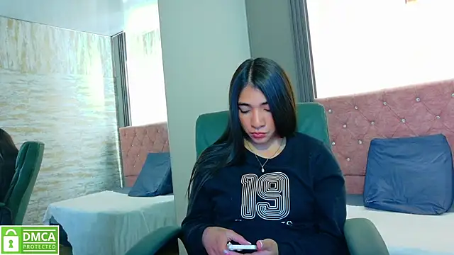 Aurora jones11 online show from September 21, 2025, 3:30 am