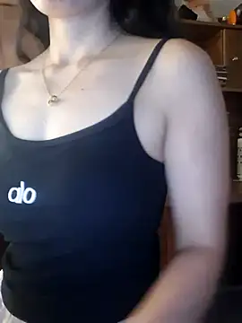 Snapshot of LazdyLy chatting on November 12, 2025, 10:41 pm LazdyLy online show from November 12, 2025, 10:41 pm