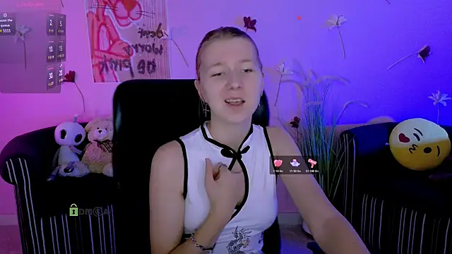 Snapshot of gloria_bubble chatting on June 4, 2026, 7:20 pm gloria bubble online show from June 4, 2026, 7:20 pm
