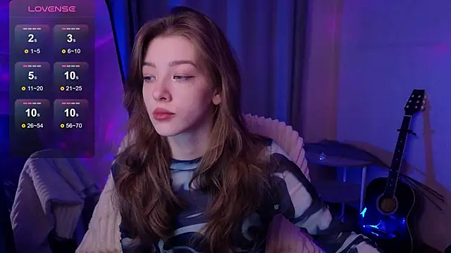 AstraMist online show from November 5, 2025, 1:33 pm