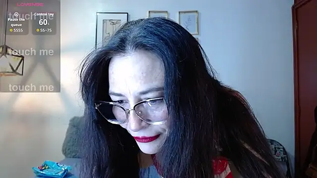  naomi s online show from April 10, 2026, 1:38 pm