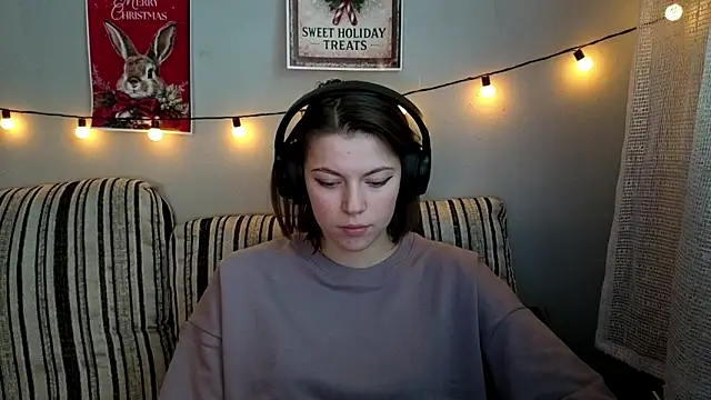 CutieAnny online show from February 2, 2026, 4:11 am