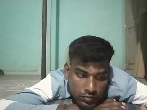 Snapshot of Tamilgud23 chatting on April 28, 2026, 9:31 pm Tamilgud23 online show from April 28, 2026, 9:31 pm