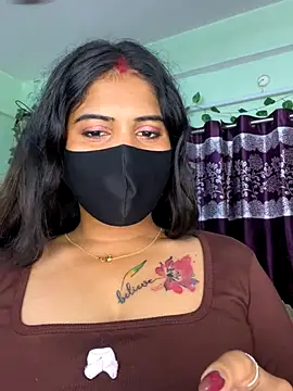 V-Hot-Sweti online show from September 15, 2025, 5:24 pm