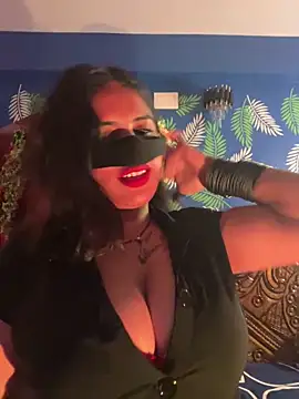 V-Hot-Sweti online show from November 8, 2025, 8:51 pm