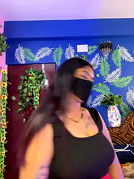 V-Hot-Sweti online show from December 19, 2025, 4:25 pm