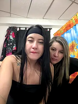 ardiente1805 online show from November 17, 2025, 4:18 am